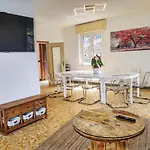 Canonica By Interhome *